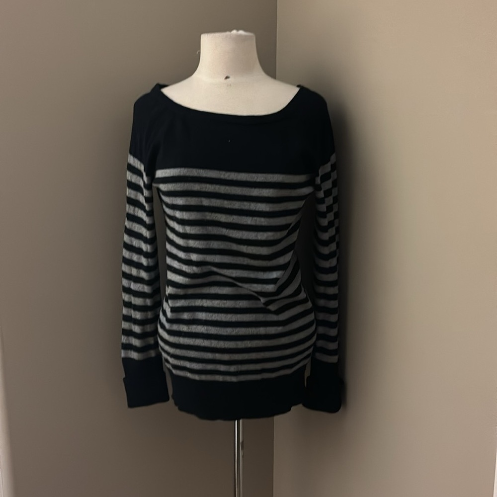 Gap Black and Grey Striped Sweater Size Medium